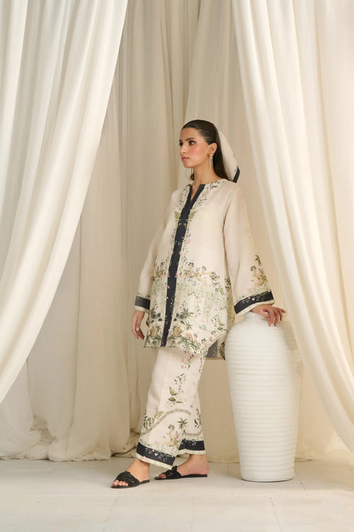 Ivory Noir Garden Set