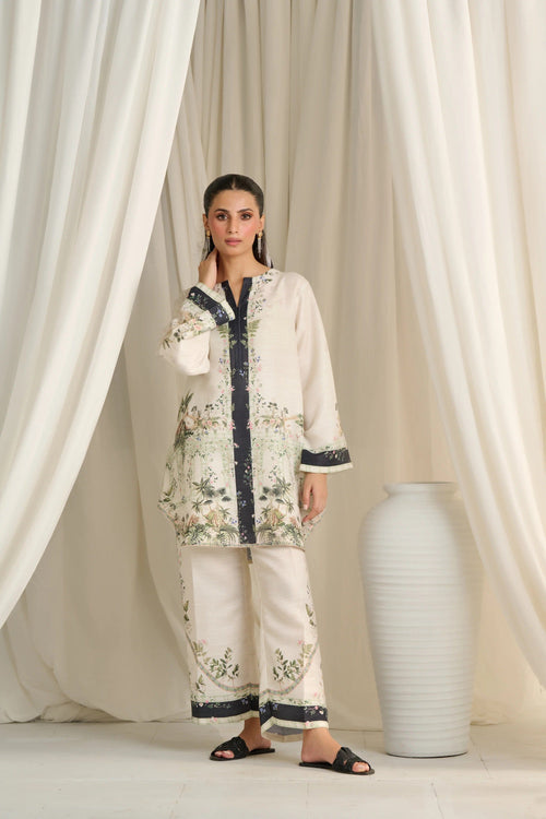 Ivory Noir Garden Set