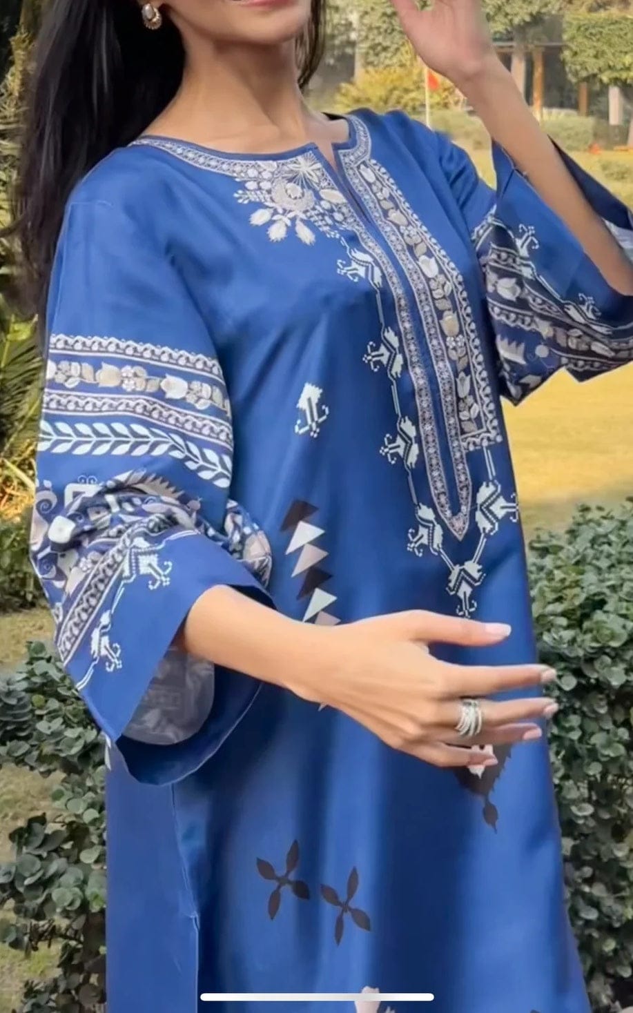 Azraq Grace Kaftan Set